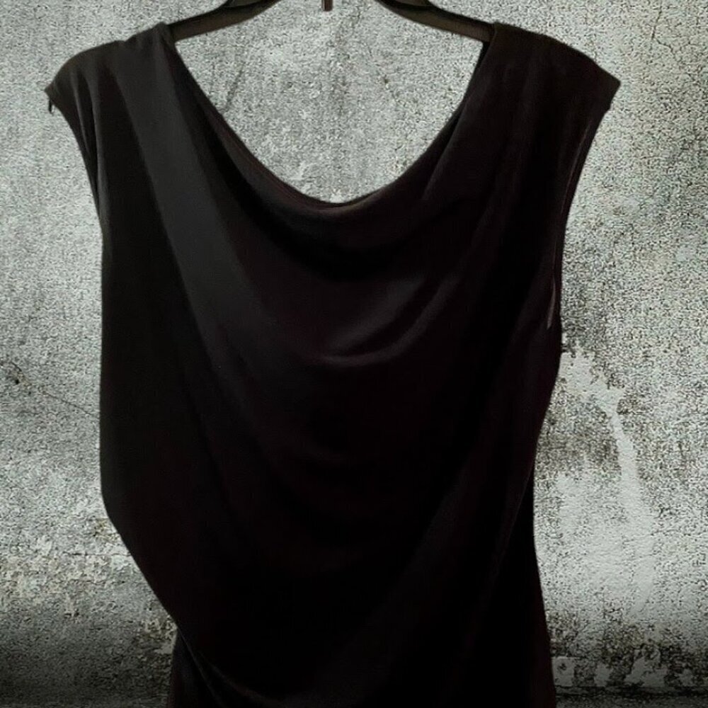 Sophia Vergara Black Sleeveless Top
